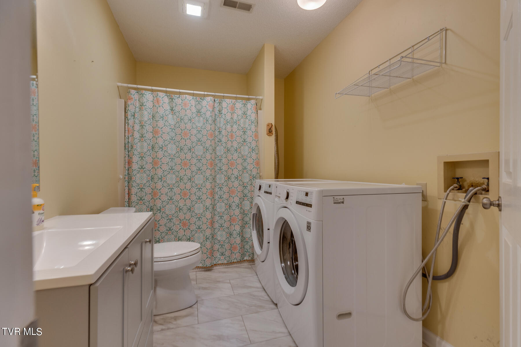 214 Pickens Road Kingsport, TN 37663 - Photo 31 of 35 031