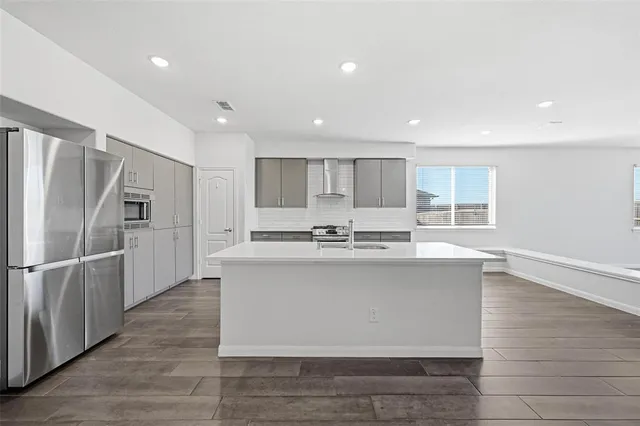 $2,600 | 804 Saratoga Road, Aubrey, TX 76227