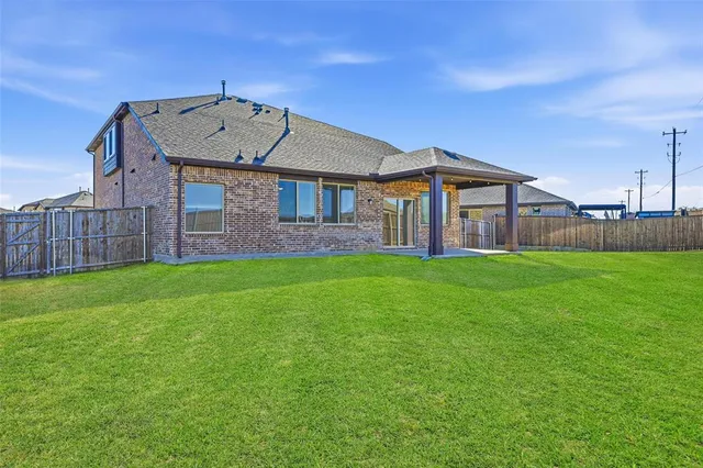 $2,600 | 804 Saratoga Road, Aubrey, TX 76227