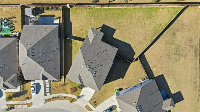 $2,600 | 804 Saratoga Road, Aubrey, TX 76227