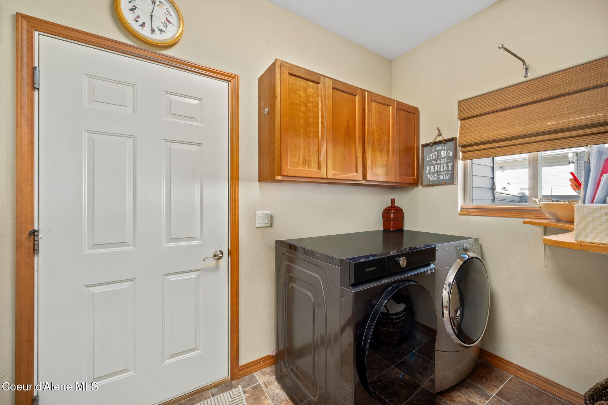 5247 West Broken Tee Road Rathdrum, ID 83858 - Photo 19 of 49 Laundry Room