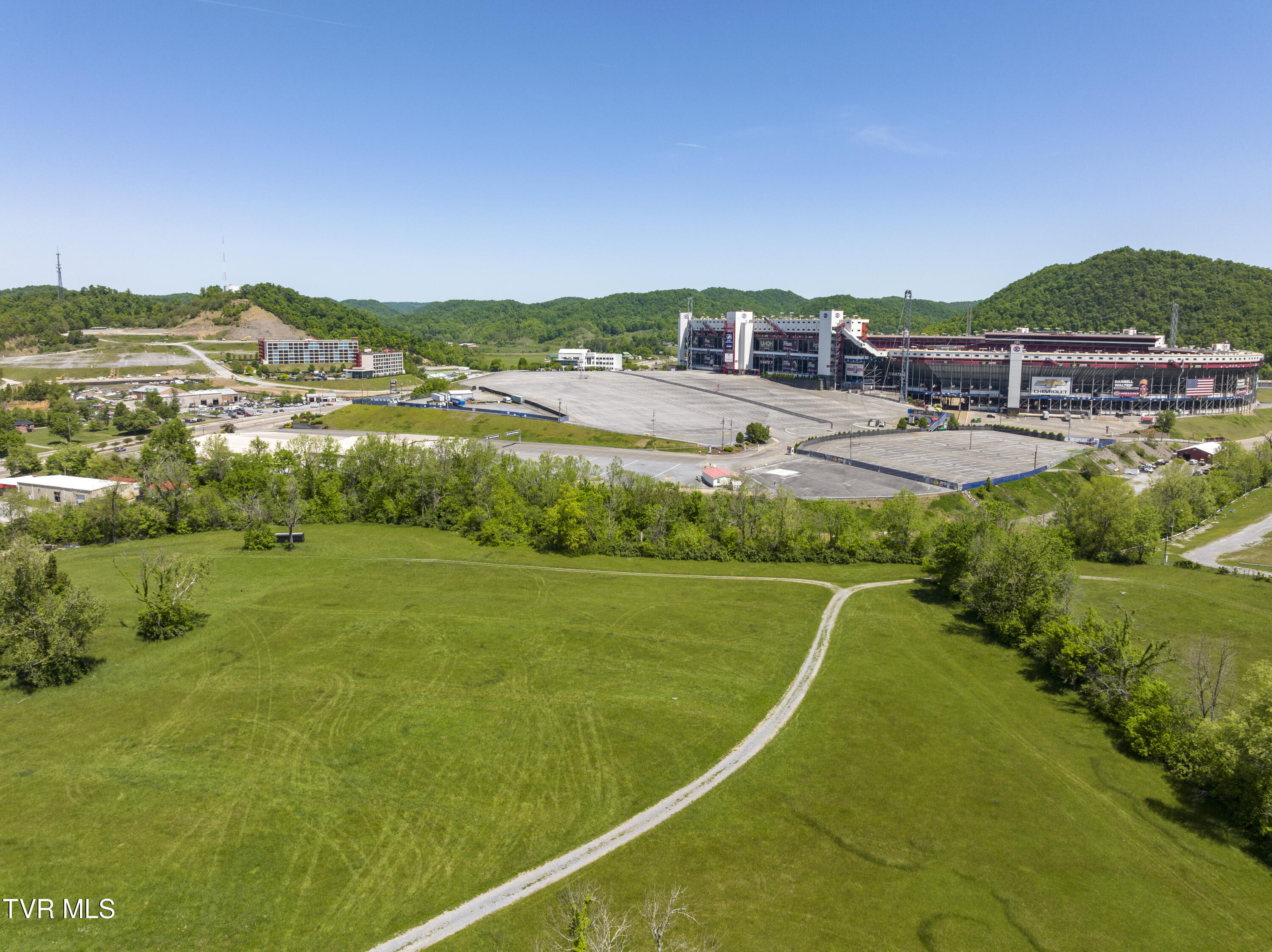 191 White Top Road Bluff City, TN 37618 - Photo 16 of 44 Redbarn--11