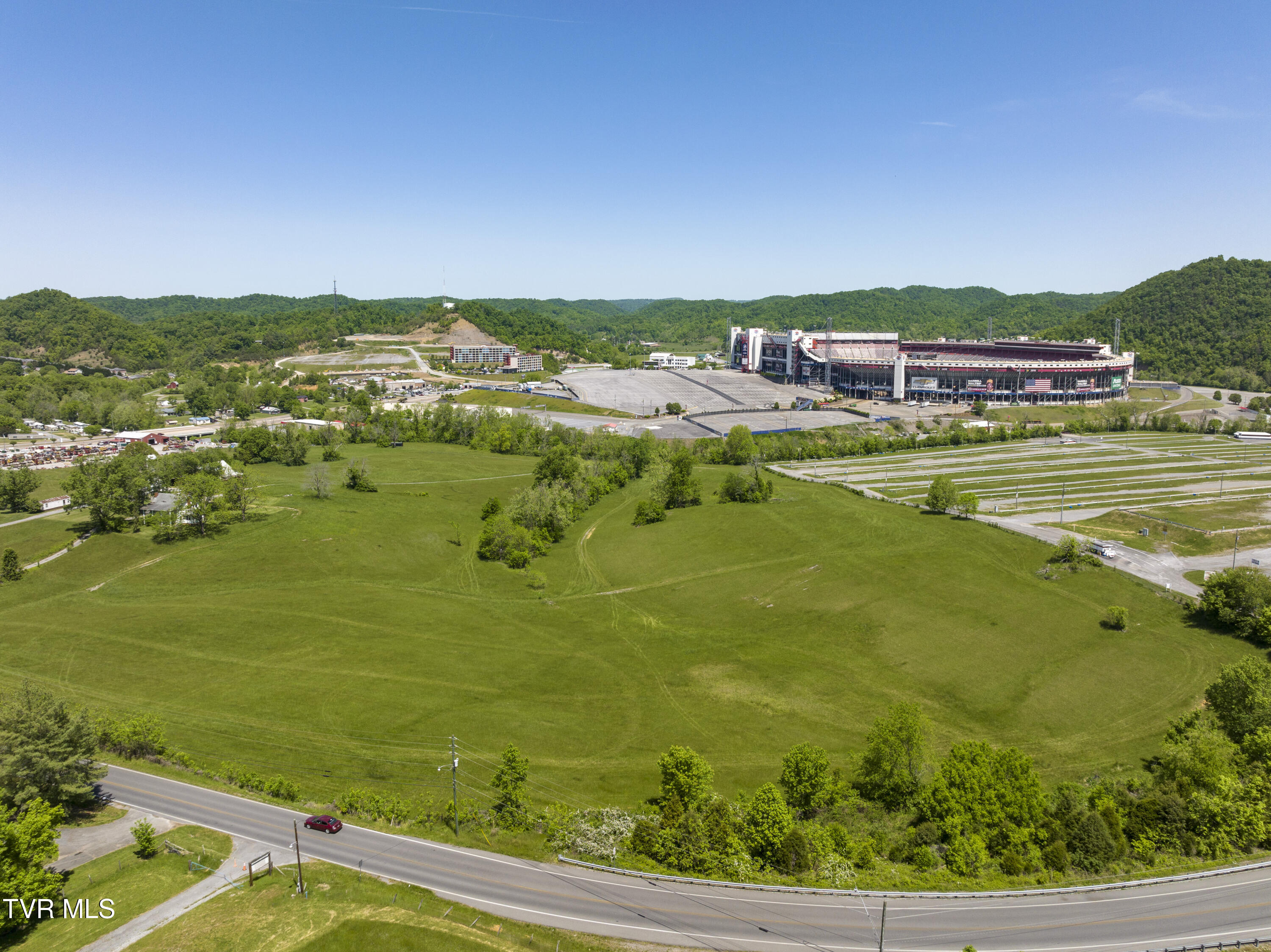 191 White Top Road Bluff City, TN 37618 - Photo 19 of 44 Redbarn--14