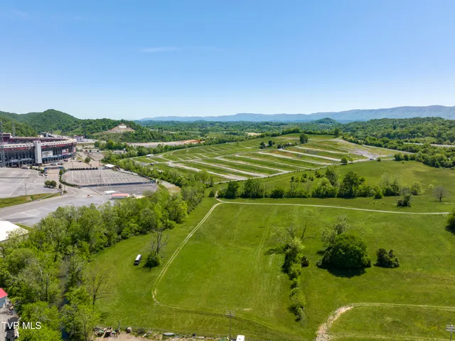 $2,000,000 | 191 White Top Road, Bluff City, TN 37618