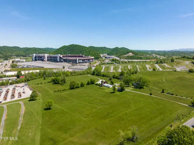 $2,000,000 | 191 White Top Road, Bluff City, TN 37618