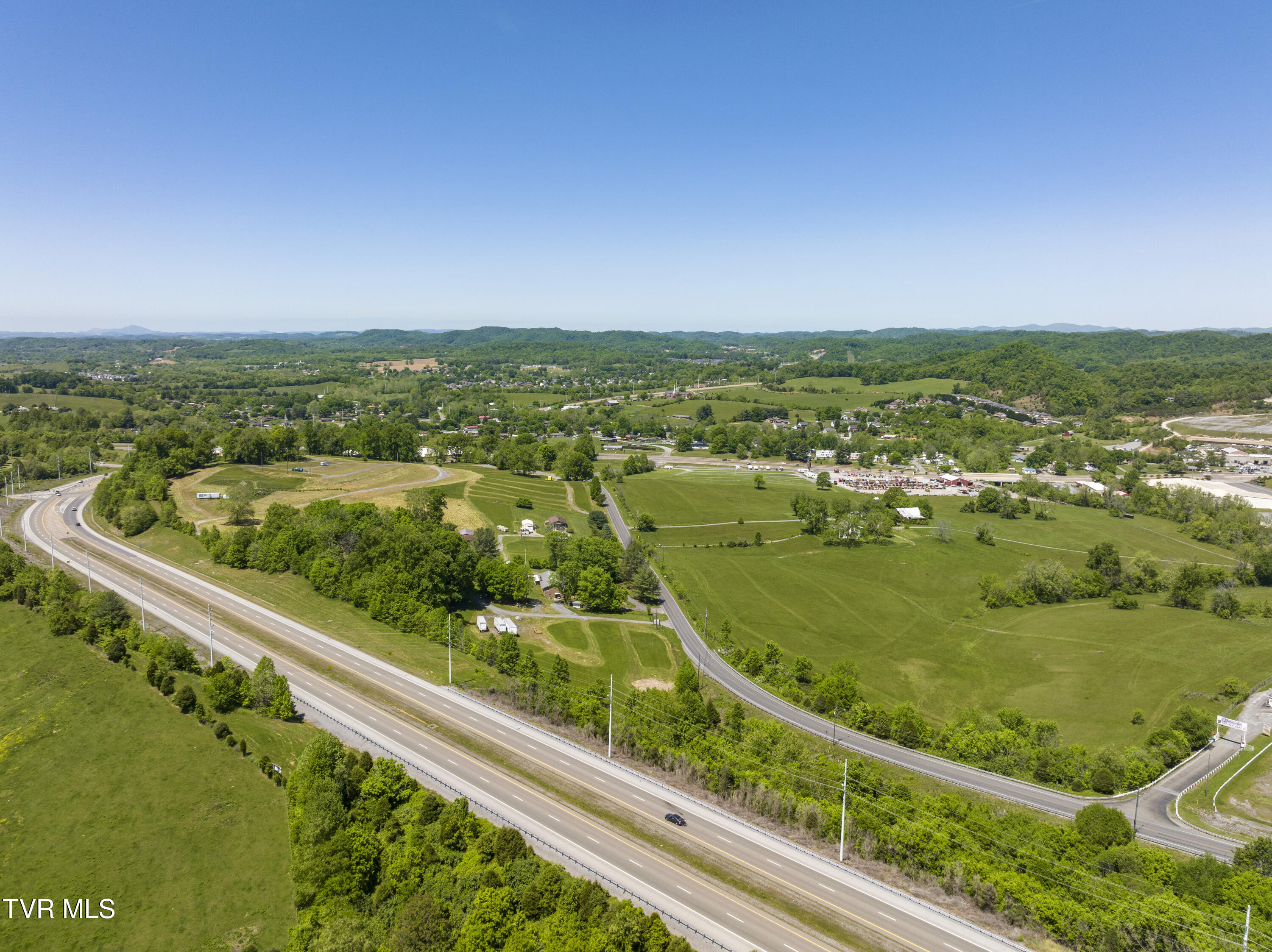 191 White Top Road Bluff City, TN 37618 - Photo 30 of 44 Redbarn--25