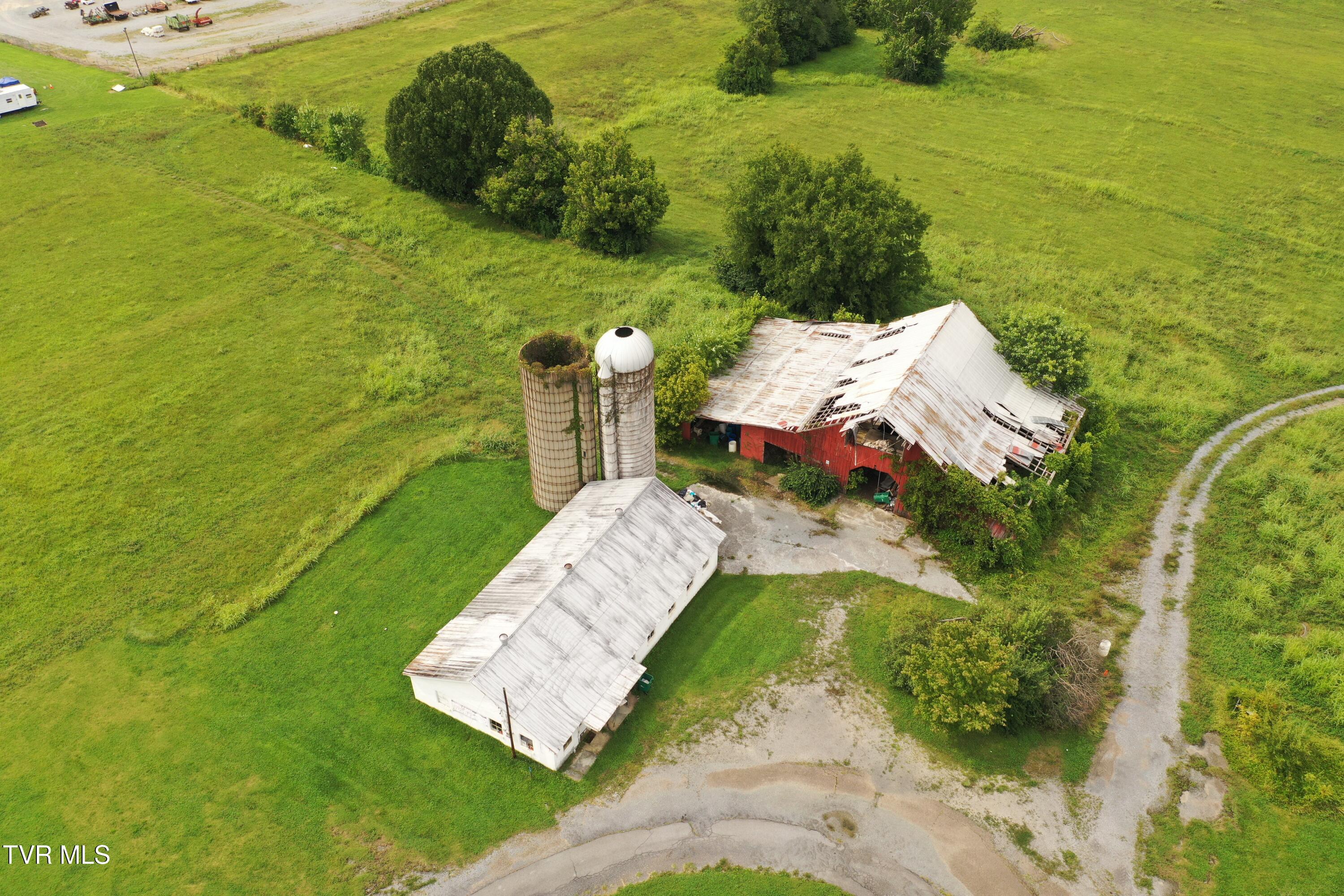 191 White Top Road Bluff City, TN 37618 - Photo 6 of 44 DJI_0023