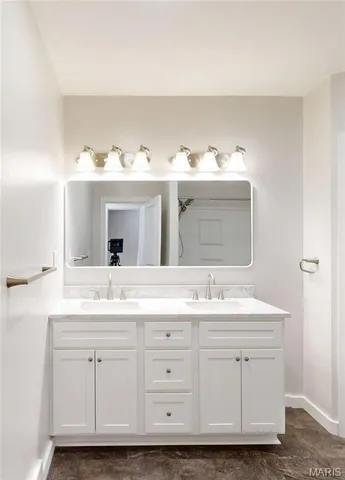 $239,000 | 512 West Harris Avenue, Greenville, IL 62246