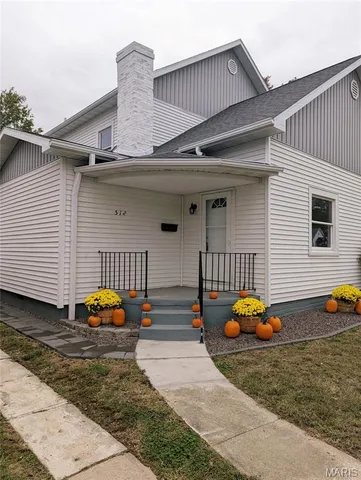 $239,000 | 512 West Harris Avenue, Greenville, IL 62246