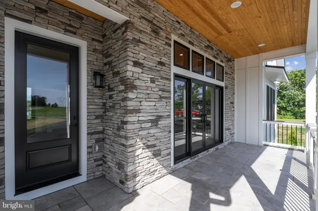 $1,399,000 | 25 Rock Island Ridge Lake, Mineral, VA 23117