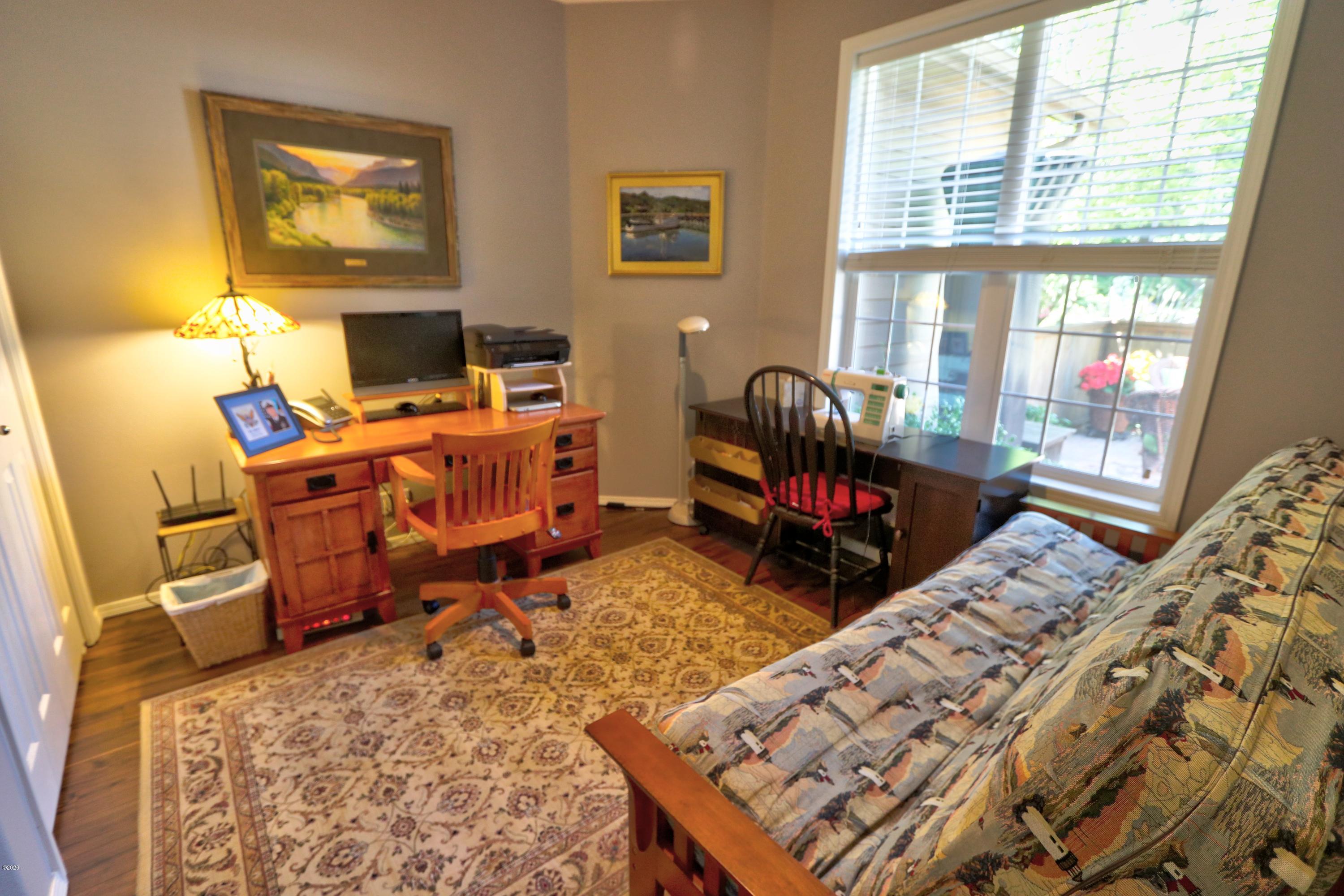 60 Gull Station Depoe Bay, OR 97341 - Photo 27 of 36 Bedroom 3