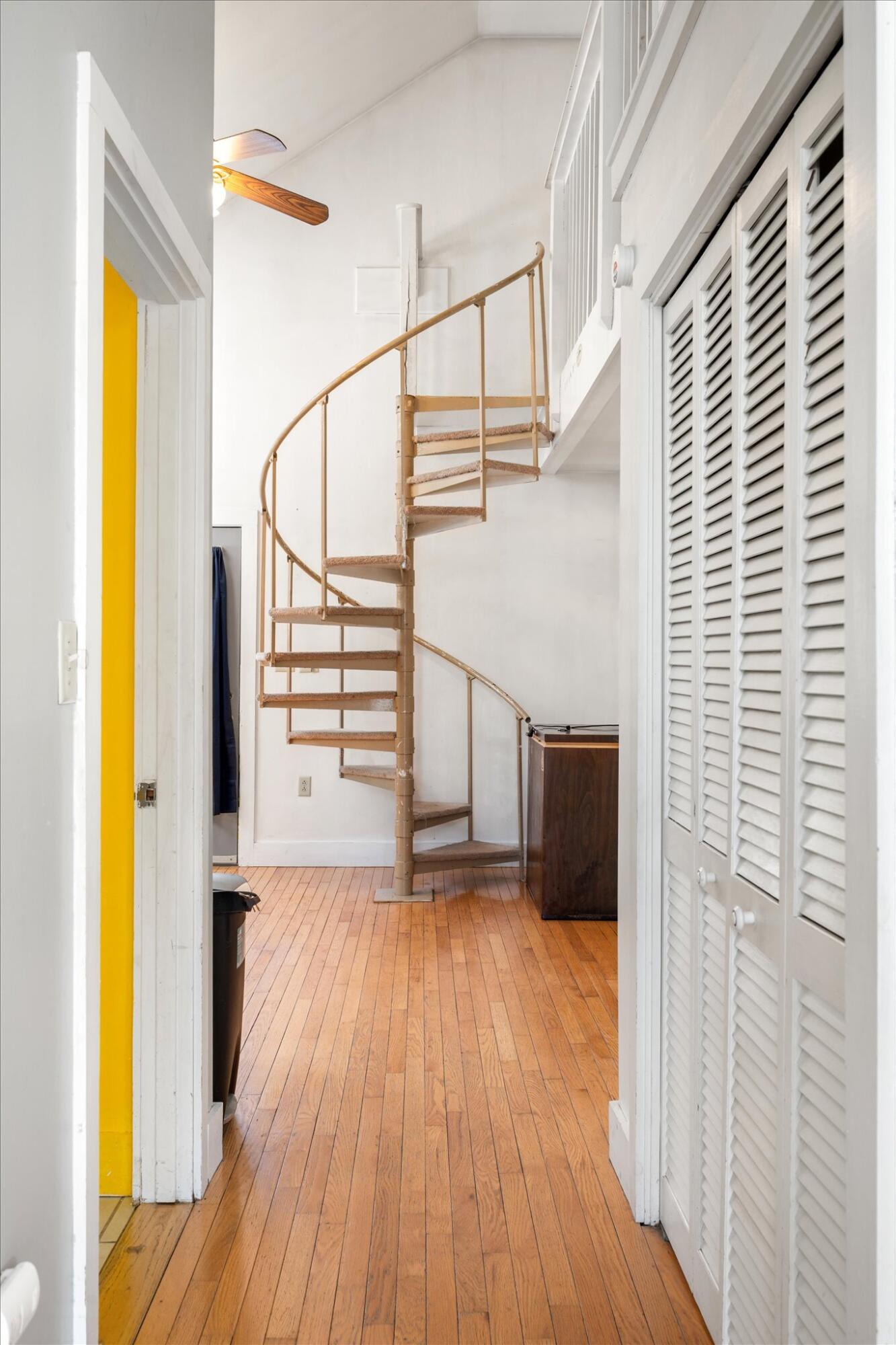 36 McKinnon Road Bucksport, VIC 3204 - Photo 18 of 46 18-Spiral Stairs