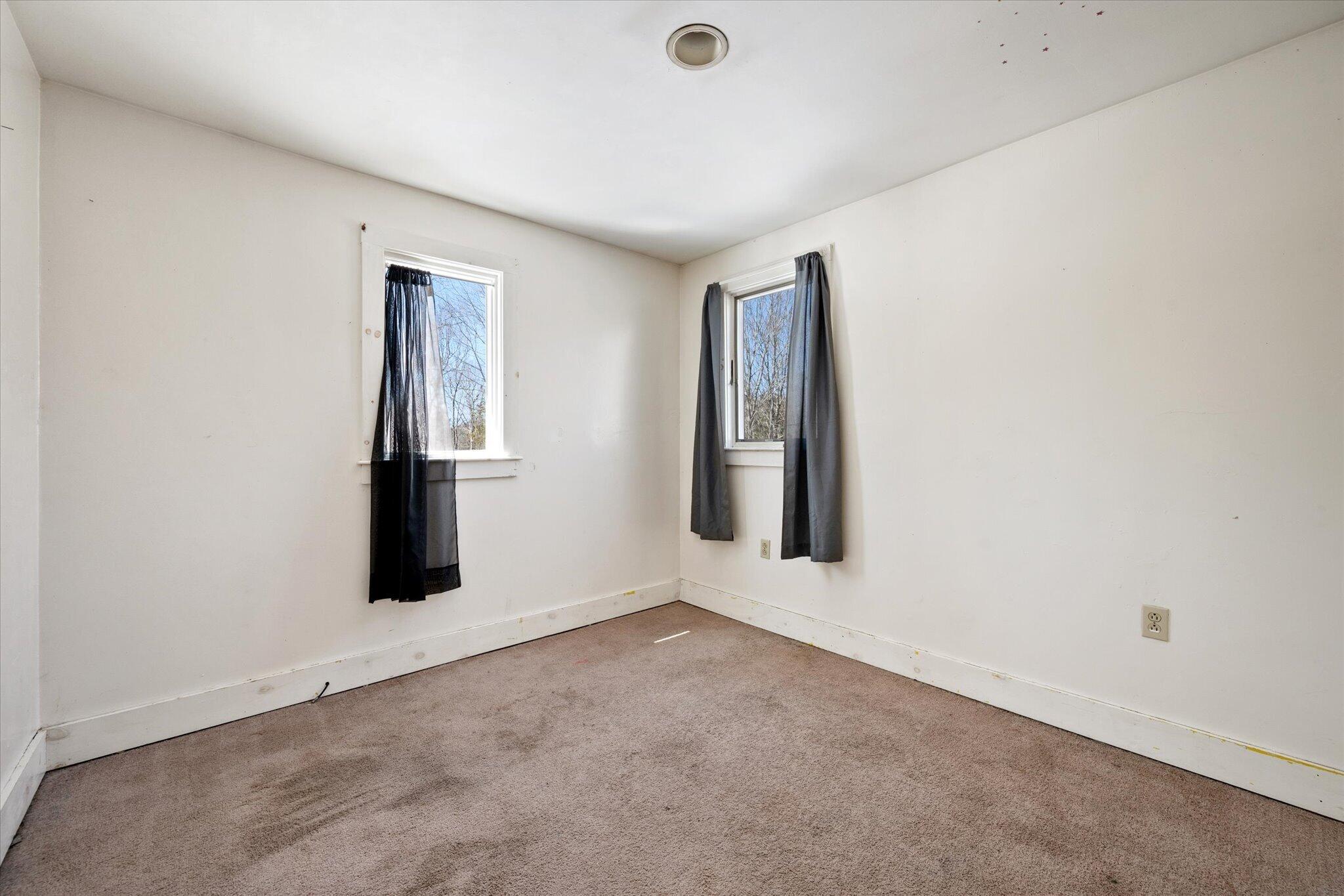 36 McKinnon Road Bucksport, VIC 3204 - Photo 23 of 46 23-Bedroom 3