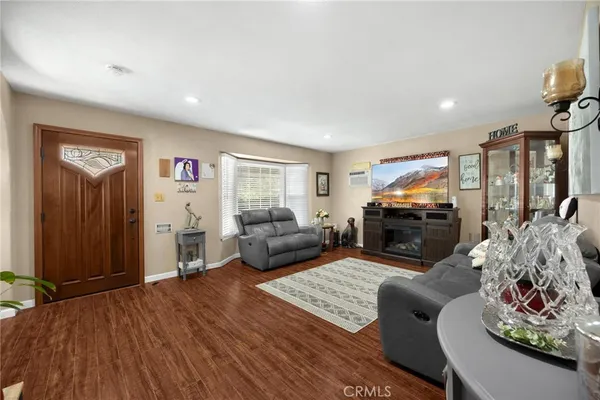 $865,000 | 515 West Erna Avenue, La Habra, CA 90631