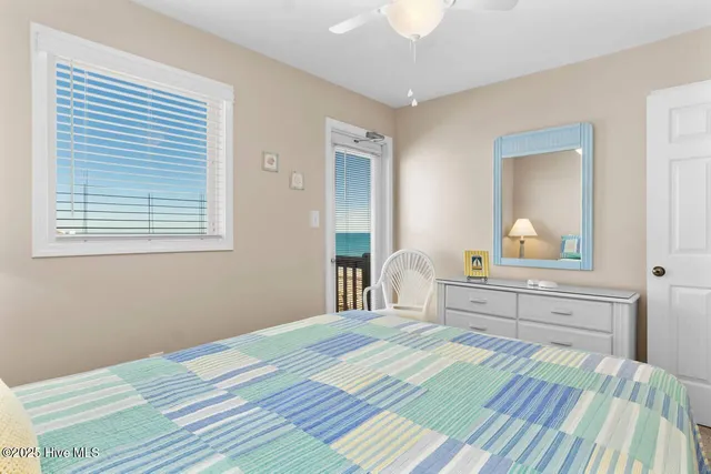 $1,225,000 | 7021 Ocean Drive, Emerald Isle, NC 28594