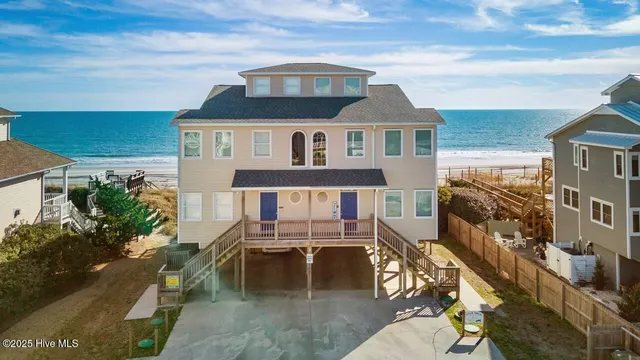 $1,225,000 | 7021 Ocean Drive, Emerald Isle, NC 28594