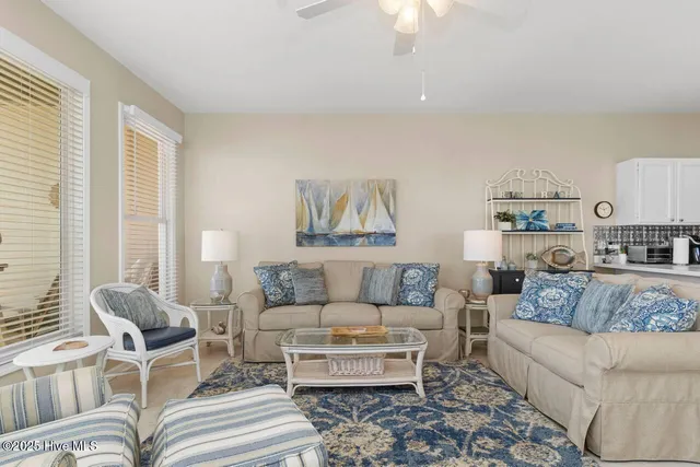 $1,225,000 | 7021 Ocean Drive, Emerald Isle, NC 28594