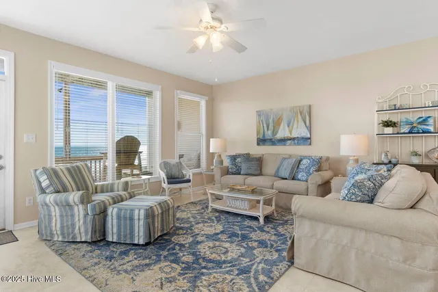$1,225,000 | 7021 Ocean Drive, Emerald Isle, NC 28594