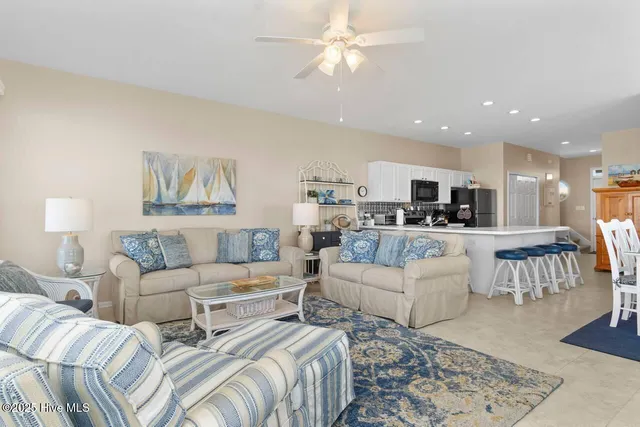 $1,225,000 | 7021 Ocean Drive, Emerald Isle, NC 28594