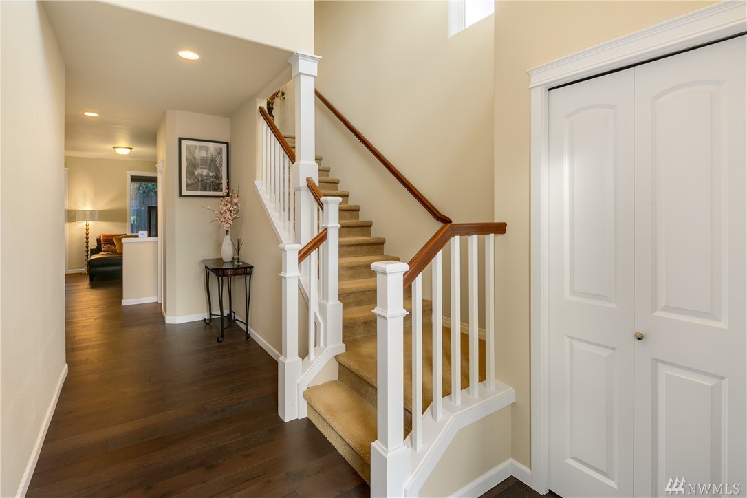 231 161st Place Southeast Bothell, WA 98012 - Photo 2 of 25 Gallery Image 2