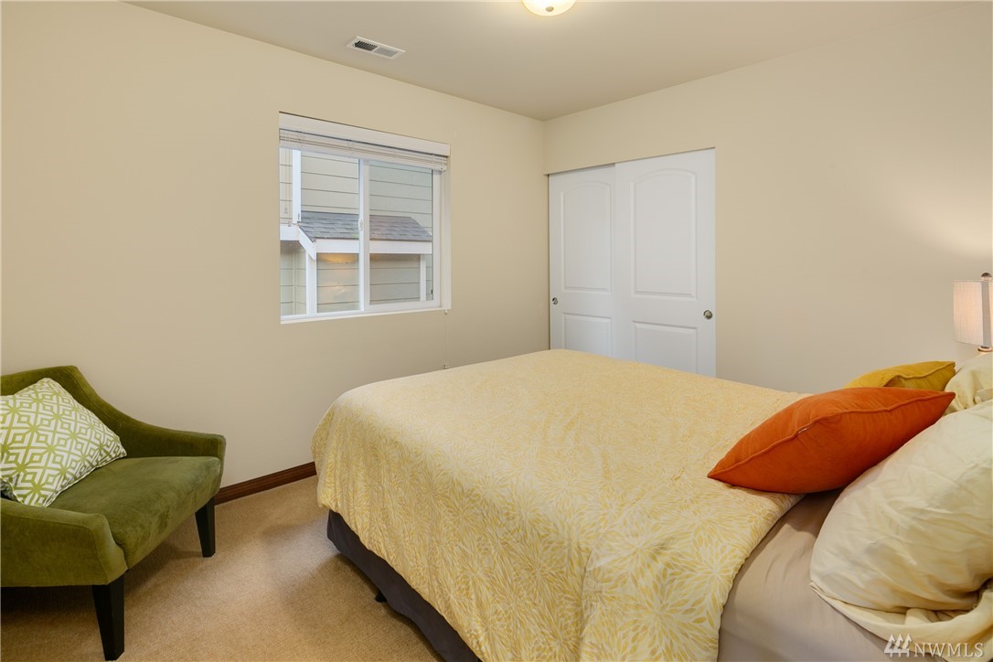 231 161st Place Southeast Bothell, WA 98012 - Photo 11 of 25 Gallery Image 11