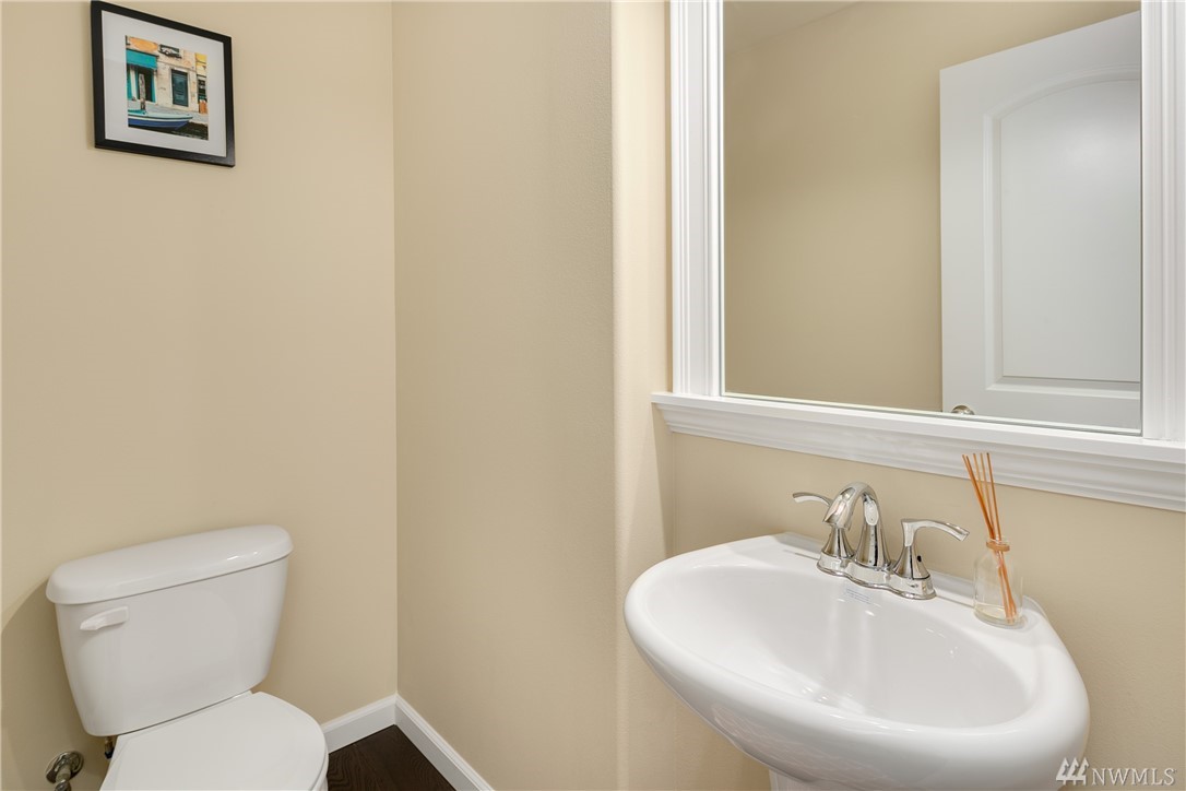231 161st Place Southeast Bothell, WA 98012 - Photo 14 of 25 Gallery Image 14