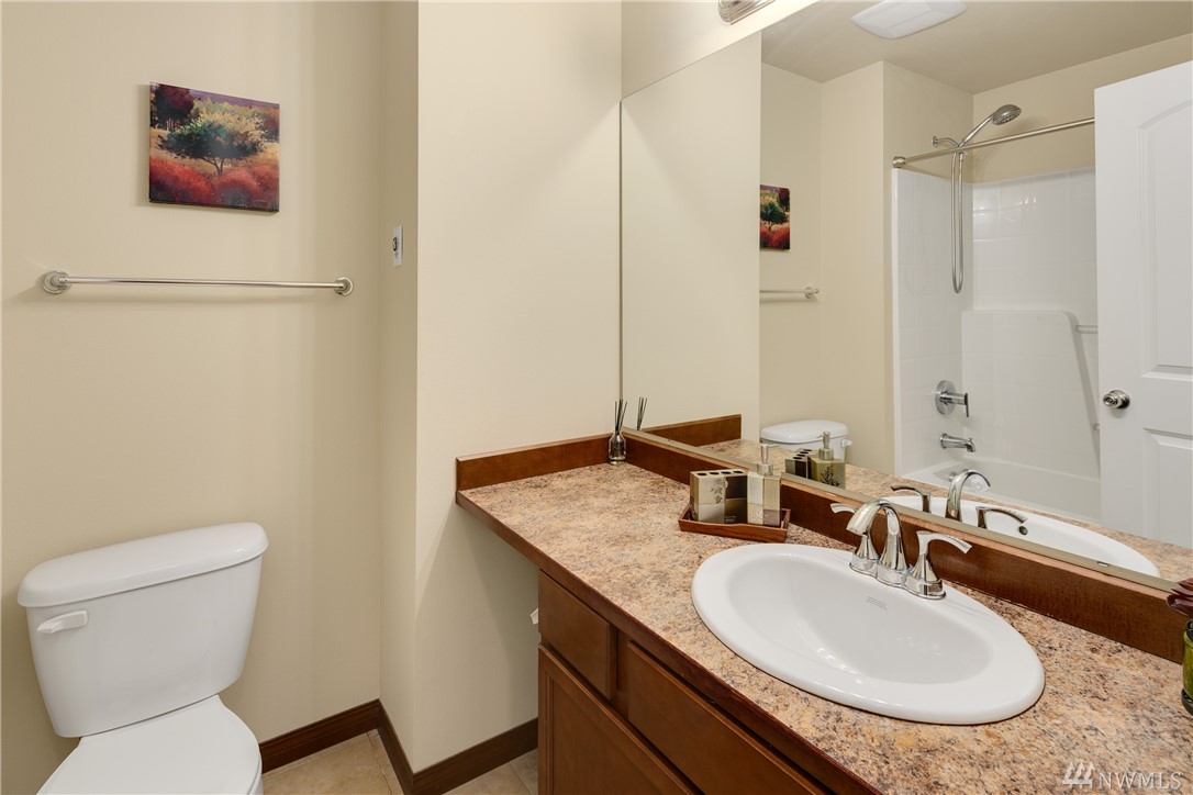 231 161st Place Southeast Bothell, WA 98012 - Photo 10 of 25 Gallery Image 10