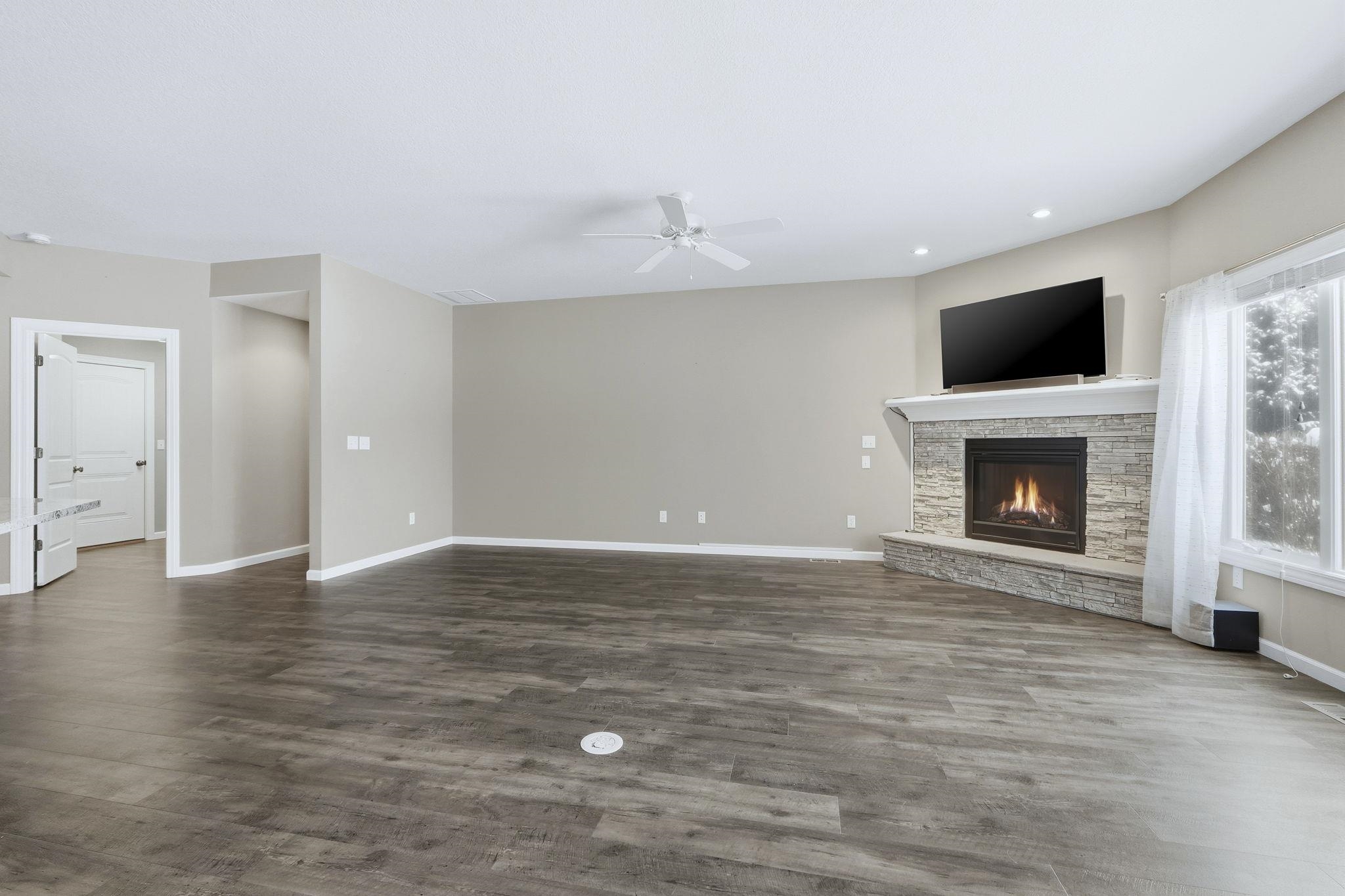 16205 Ballantyne Trail Huntertown, IN 46748 - Photo 10 of 35