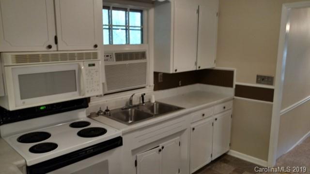 1140 Red Fox Road Tryon, NC 28782 - Photo 3 of 11