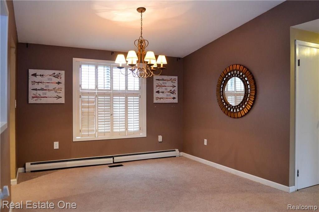 2242 London Bridge Drive Rochester Hills, MI 48307 - Photo 7 of 13
