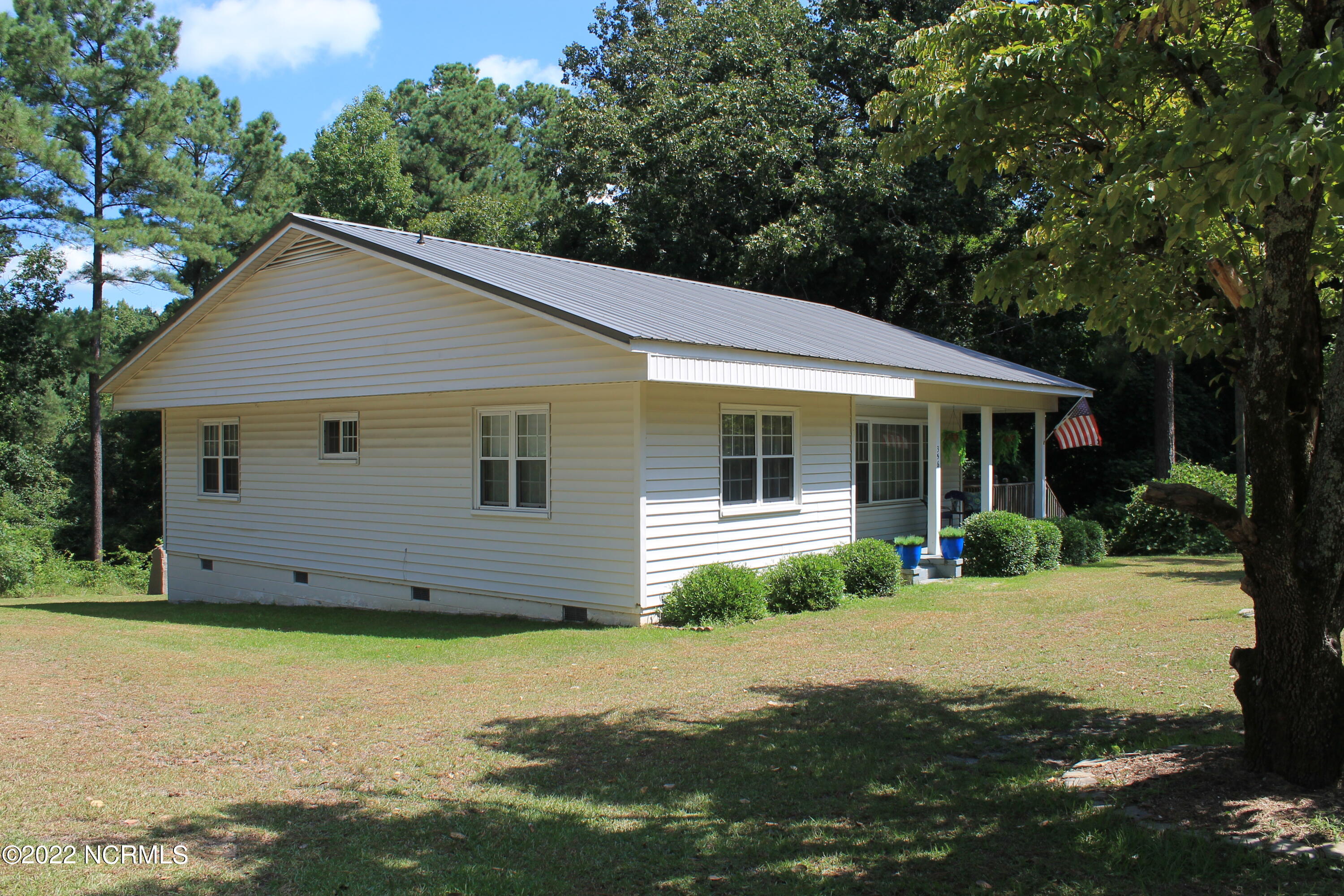 356 Camp Easter Road Carthage, NC 28327 - Photo 4 of 38 2