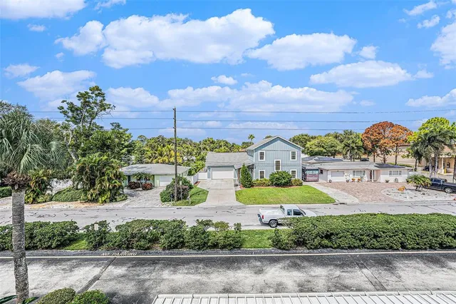 $155,000 | 215 Valencia Boulevard, Unit 308, Belleair Bluffs, FL 33770