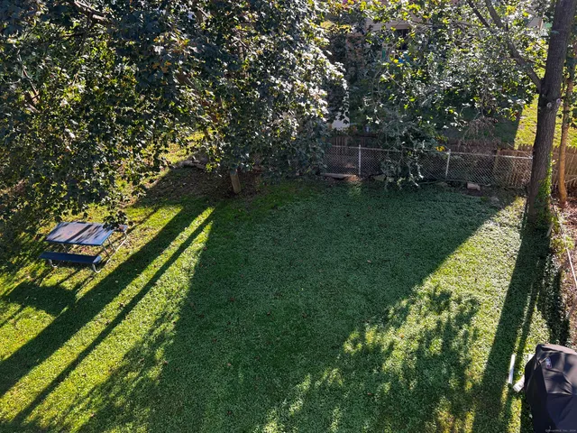 $1,900 | 63 Churchill Street, Fairfield, CT 06824