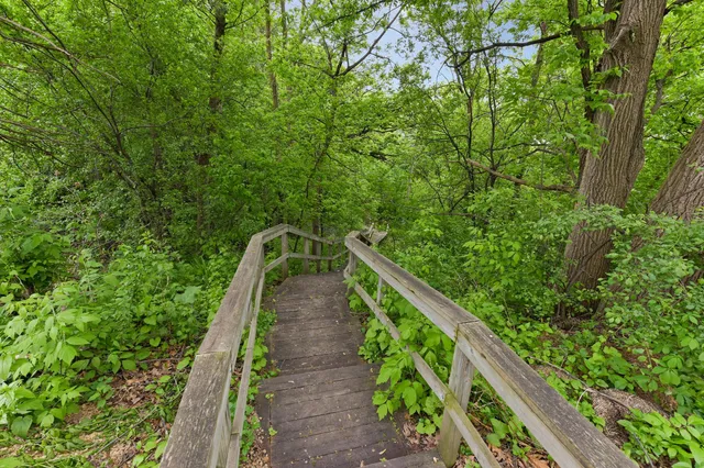 $599,900 | 5100 West 70th Street, Edina, MN 55439