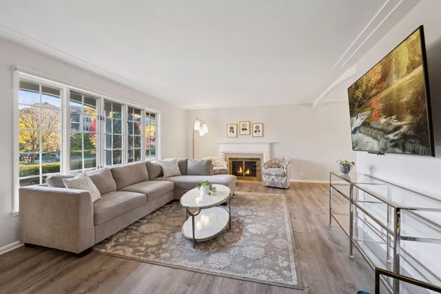 $599,900 | 5100 West 70th Street, Edina, MN 55439