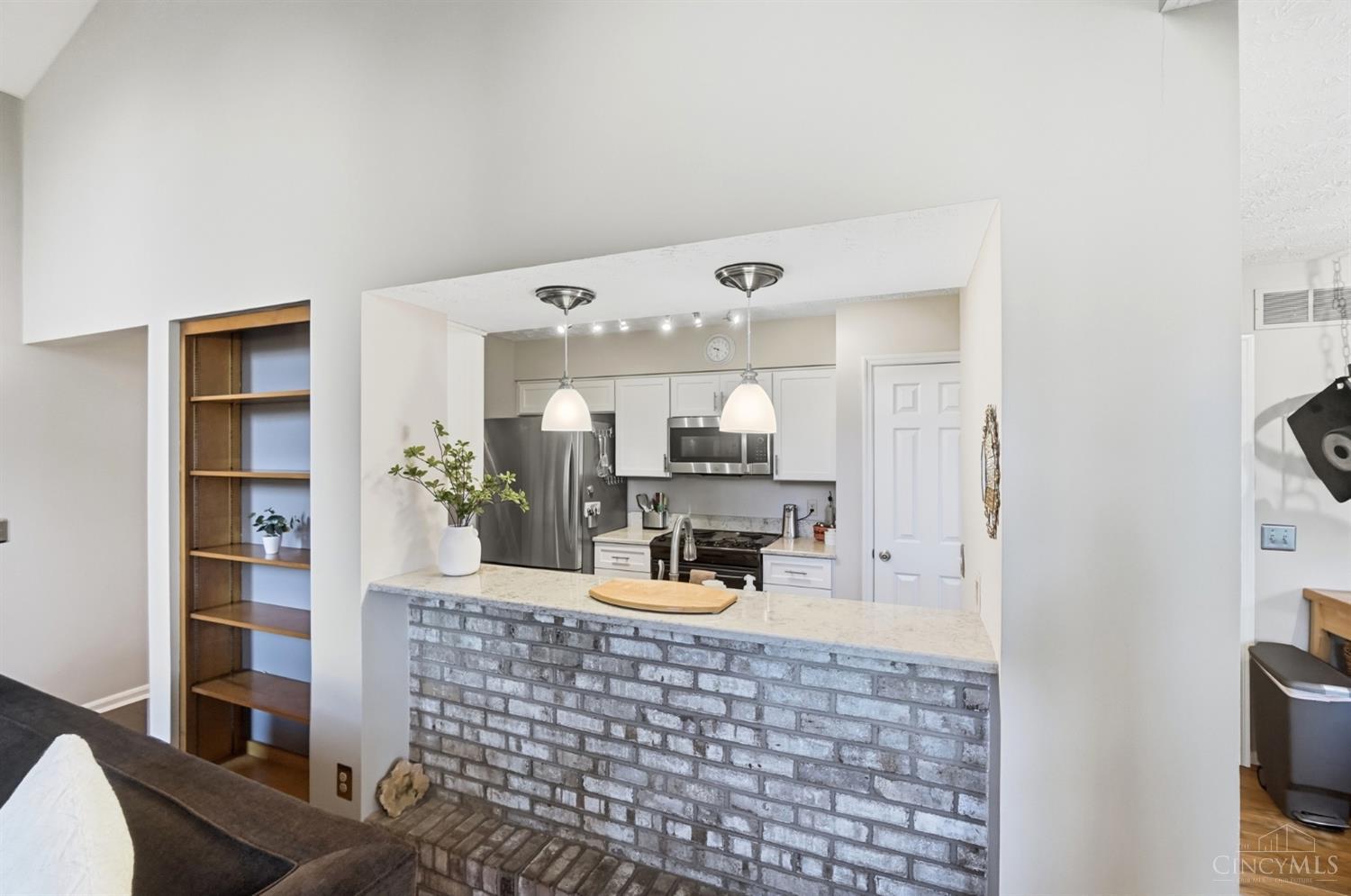 6452 West Fork Road Cincinnati, OH 45247 - Photo 17 of 76 Gallery Image 17