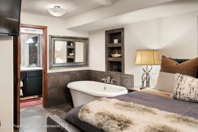 $6,775,000 | 630 West Sopris Creek Road, Basalt, CO 81621