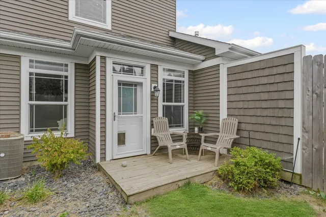 $290,000 | 3019 East Stillwater Landing, Urbana, IL 61802