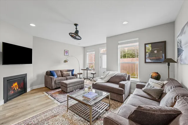 $290,000 | 3019 East Stillwater Landing, Urbana, IL 61802