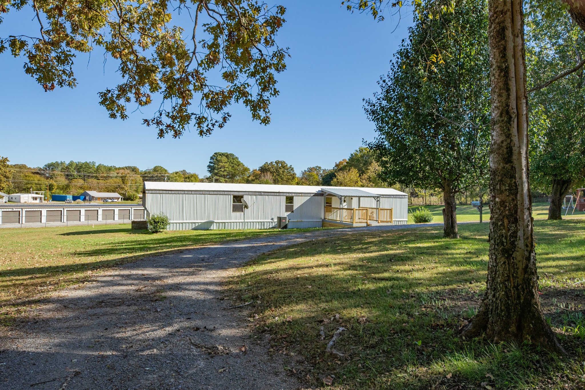990 Community Road Nunnelly, TN 37137 - Photo 7 of 62