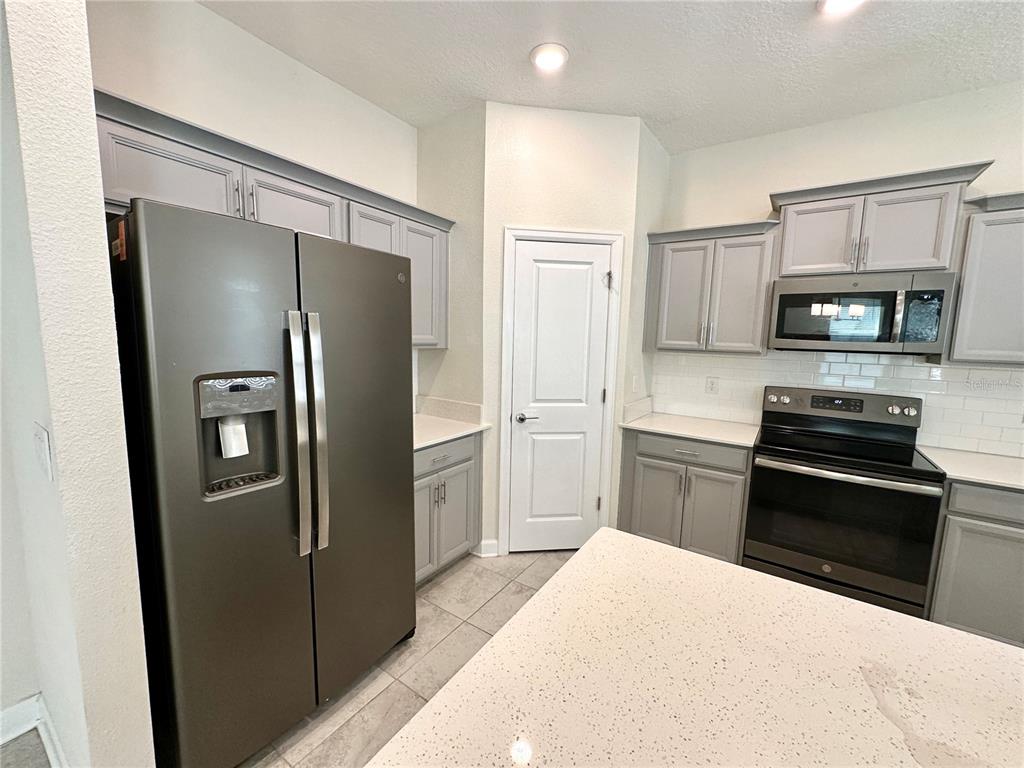 15204 Chapter Way Winter Garden, FL 34787 - Photo 11 of 22 Gallery Image 11