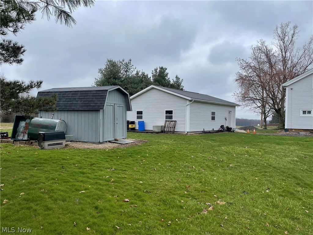 3273 Cook Road Atwater, OH 44201 - Photo 4 of 27 Gallery Image 4