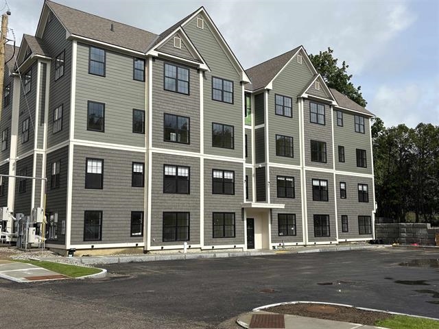 725-727 Central Avenue, Unit LL02 Dover, NH 03820 - Photo 2 of 22