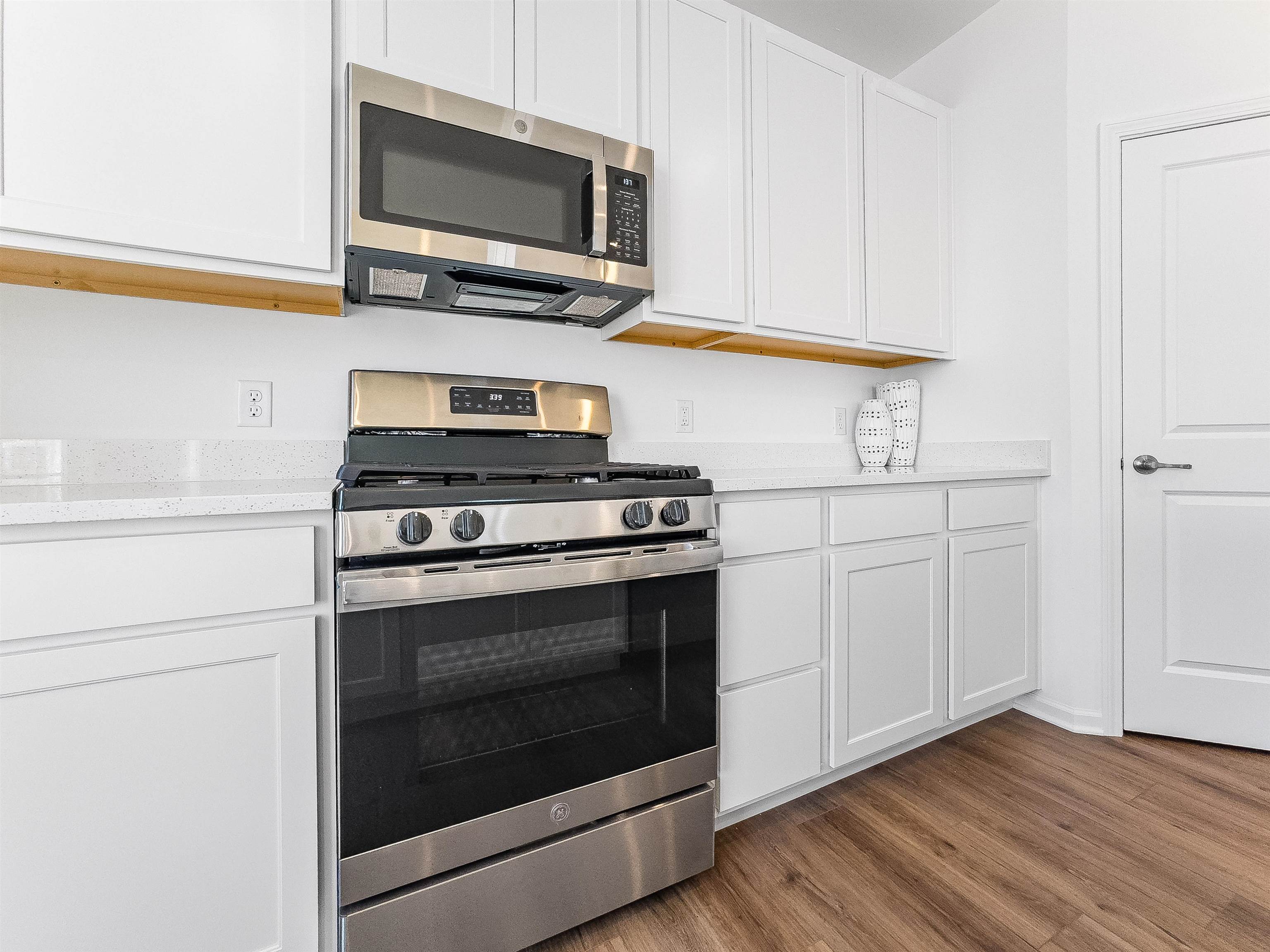 2809 Alpine, Unit 79 Stoughton, WI 53589 - Photo 15 of 27