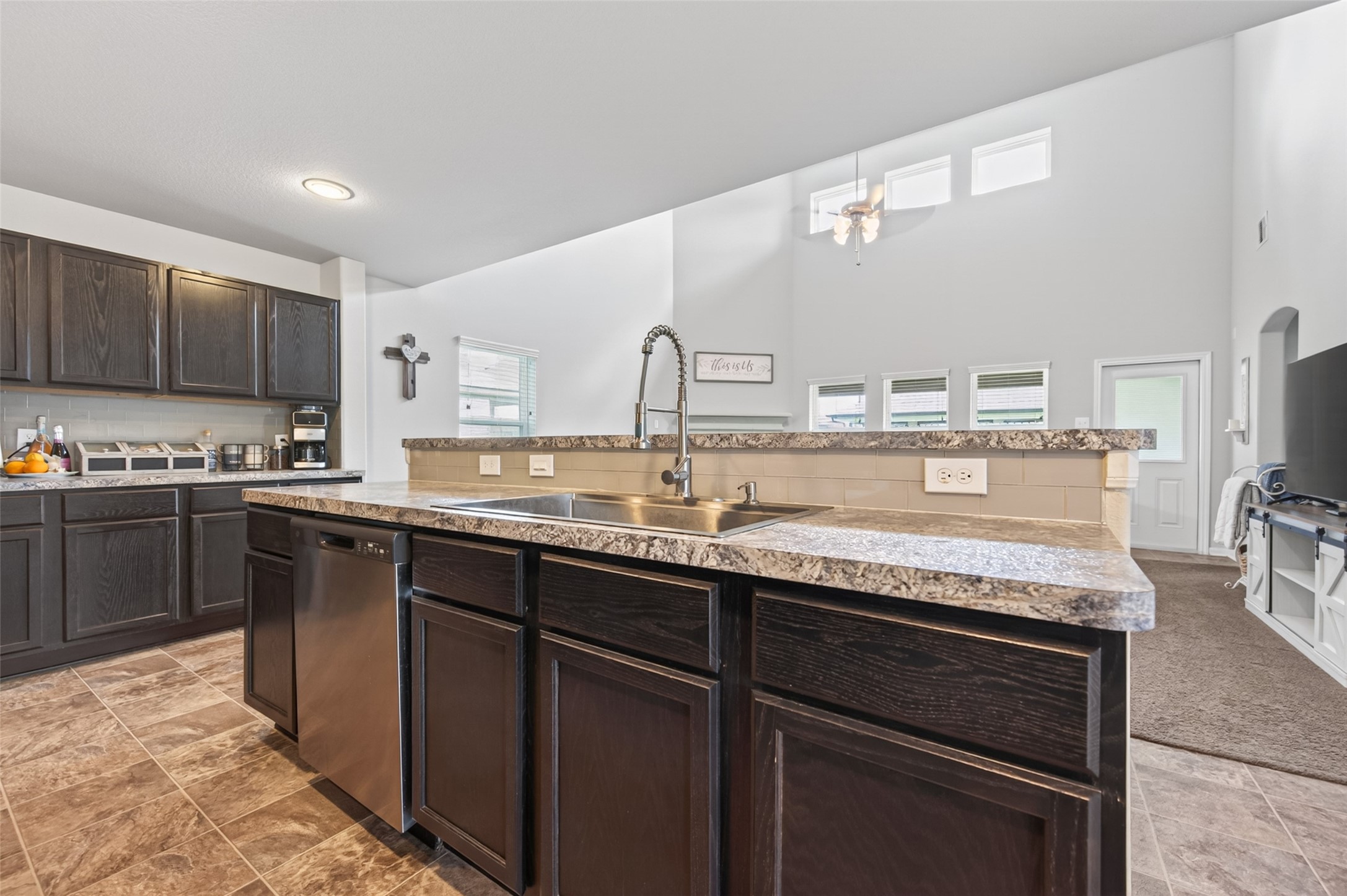 2902 Silverhorn Lane Rosenberg, TX 77471 - Photo 12 of 47
