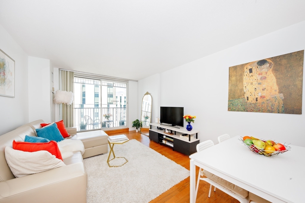 10 Museum Way, Unit 1027 Cambridge, MA 02141 - Photo 2 of 21