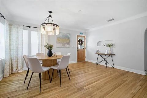 $889,000 | 3105 Jackson Street North, St. Petersburg, FL 33704