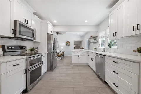 $889,000 | 3105 Jackson Street North, St. Petersburg, FL 33704