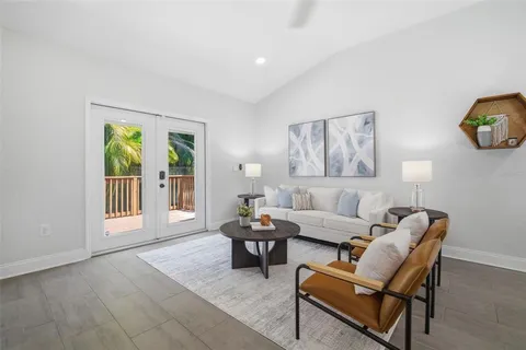 $889,000 | 3105 Jackson Street North, St. Petersburg, FL 33704
