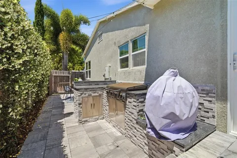 $889,000 | 3105 Jackson Street North, St. Petersburg, FL 33704